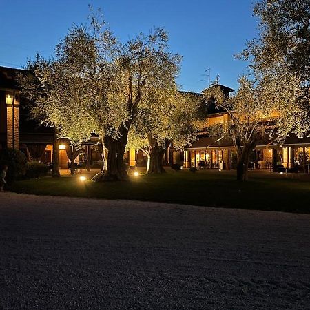 Agriturismo Ripa Del Bosco Capriolo Bagian luar foto